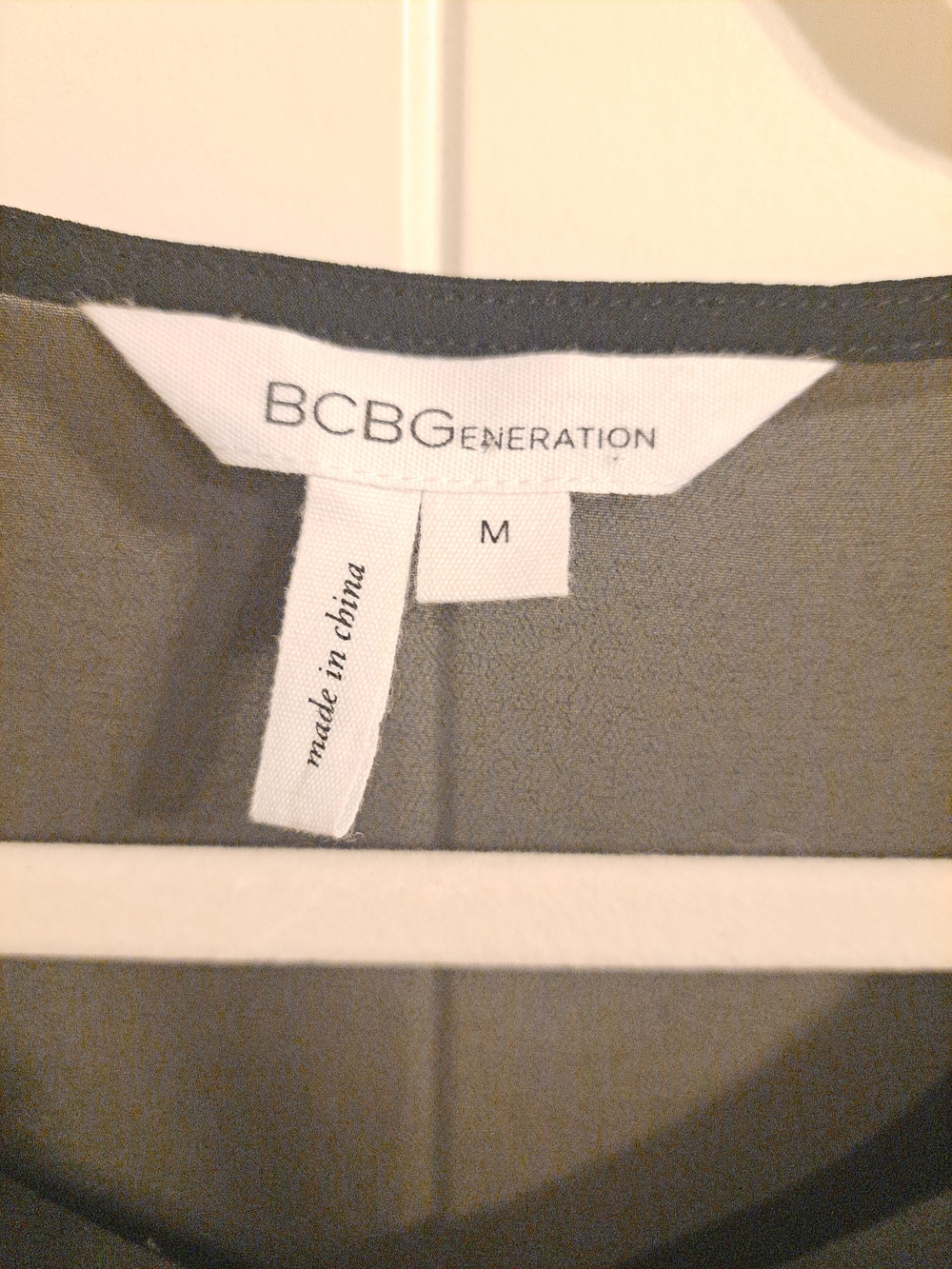 BCBGeneration Mermaid Sequin Sheer Bomber Jacket M - Picture 3 of 10